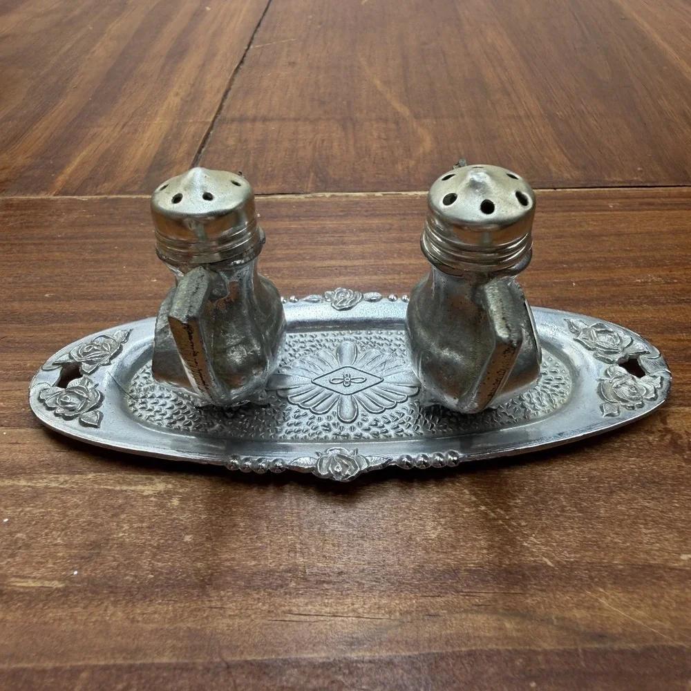 Vintage Pennsylvania Turnpike Metal Teapot Salt and Pepper Shakers Set with Tray